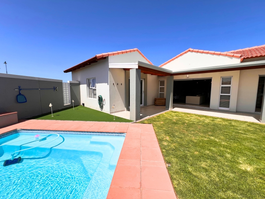 4 Bedroom Property for Sale in Langebaan Country Estate Western Cape